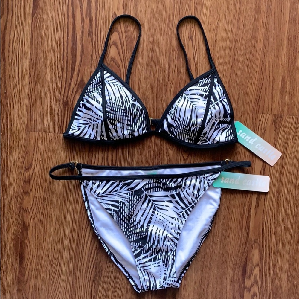 *NEW* Sand Castle Bikini size L